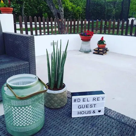 Del Rey Guest house
